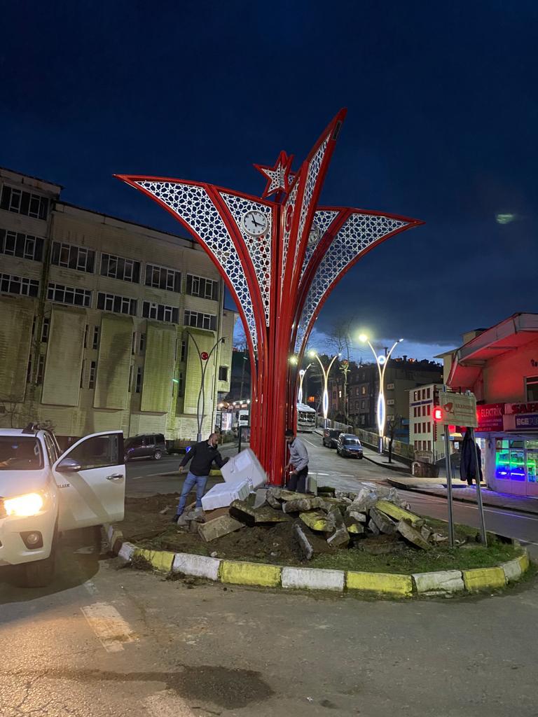 KALKANDERE BELEDİYESİ SAAT KULESİ ŞEHİR GÖRSELİ YAPIM İŞİ / 2021

#led #ledlighting #streetlighting #aydinlatma #sehirgorseli #anatolialed #hakozmuhendislik #rize #kalkandere