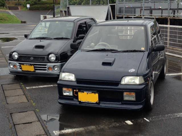 I)スズキ アルト CR22S フロントバンパー 0PZ 赤 71711-60D00 ※個人