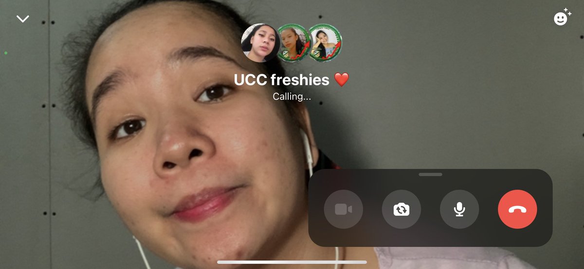 kim_acabo's tweet photo. Me while waiting for my victory group members to join the call. 🥲 https://t.co/dzQF5fZmkO