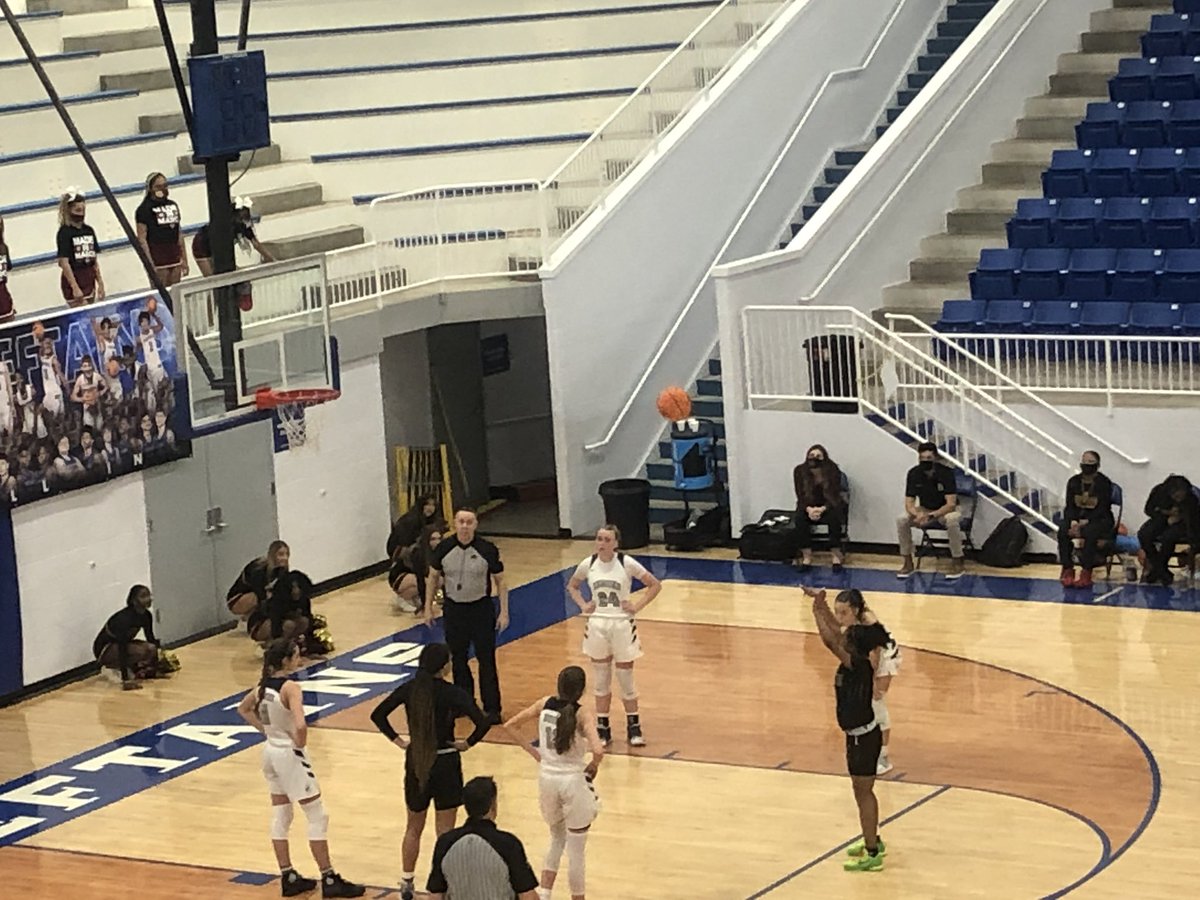 PutnamCityOK's tweet image. The road to a state title this year ended tonight for the PCN Girls’ Basketball Team. We are #pcproud of these athletes. They began the season unranked, and ended it at the State Tournament. March is Women’s History Month, and these ladies made their own history this season.