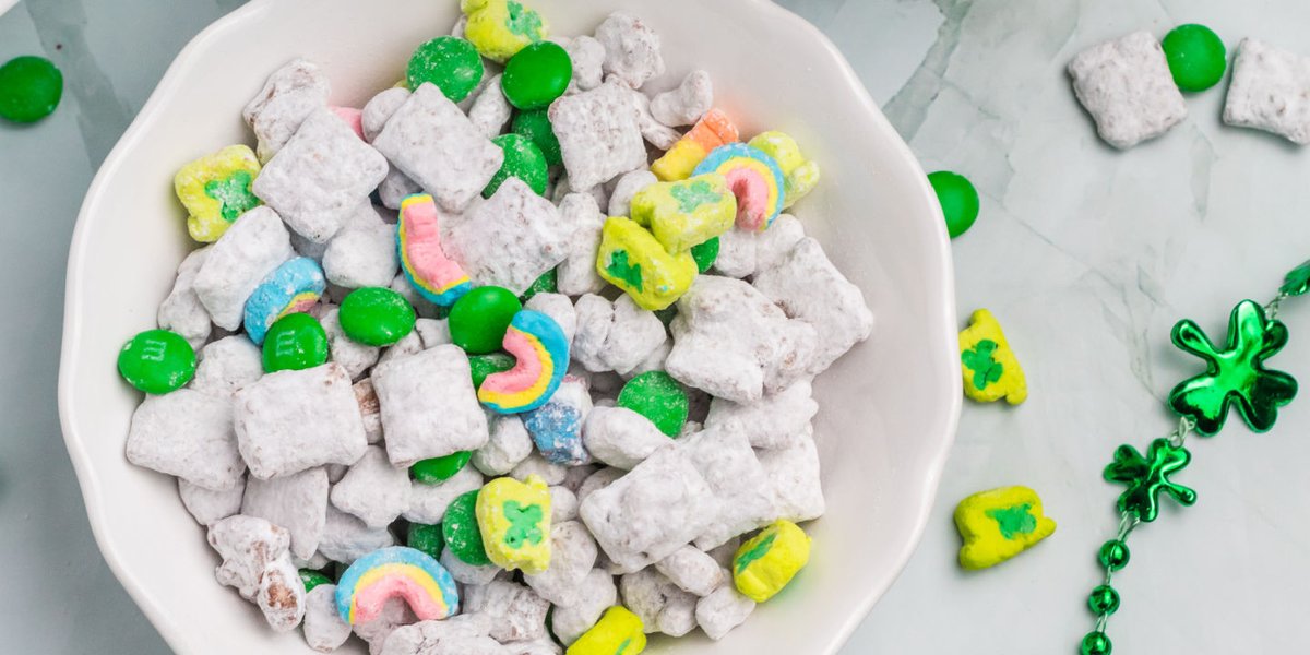 RealHousemoms's tweet photo. Almost as good as finding a real pot 'o gold, Leprechaun Snack Mix is a fun, colorful treat that kids, adults, and leprechauns LOVE! #RHfood #Leprechaun #snackmix #stpatricksday #snacks #M&amp;Ms #luckycharms #chex #muddybuddies #puppychow RECIPE->https://t.co/rIjK9Xj7Lk https://t.co/83SkjpJJ3M