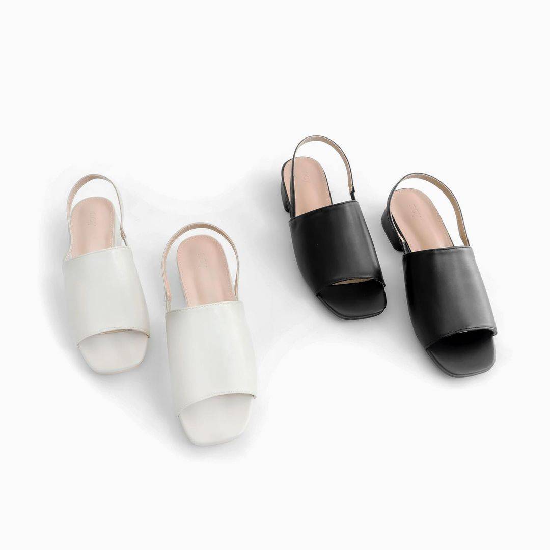 Very comfortable for a long walk, black or cream that you like the most?

Get your @ncyshoes Caroline collection at #LotteAvenue GF or through #LotteOnChat with the link on our bio!

#walkwithncy #ncyid #shoes #lotteavenue