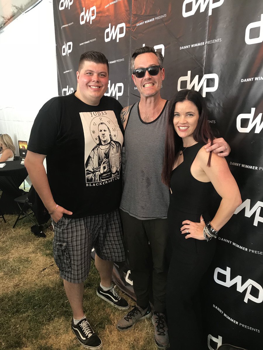 BabyHuey83's tweet image. Happy @311 Day!

#1077TheBone #311 #311Day #ThreeEleven #AftershockFestival #Aftershock #BayArea #Sacramento