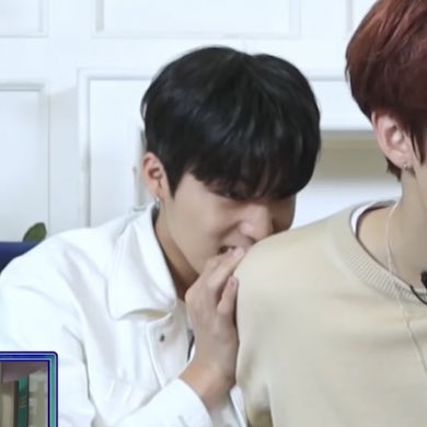 แทะสร้อยไม่พอแทะเสื้อพี่เค้าอีก ไหวไหมอะเรา😂