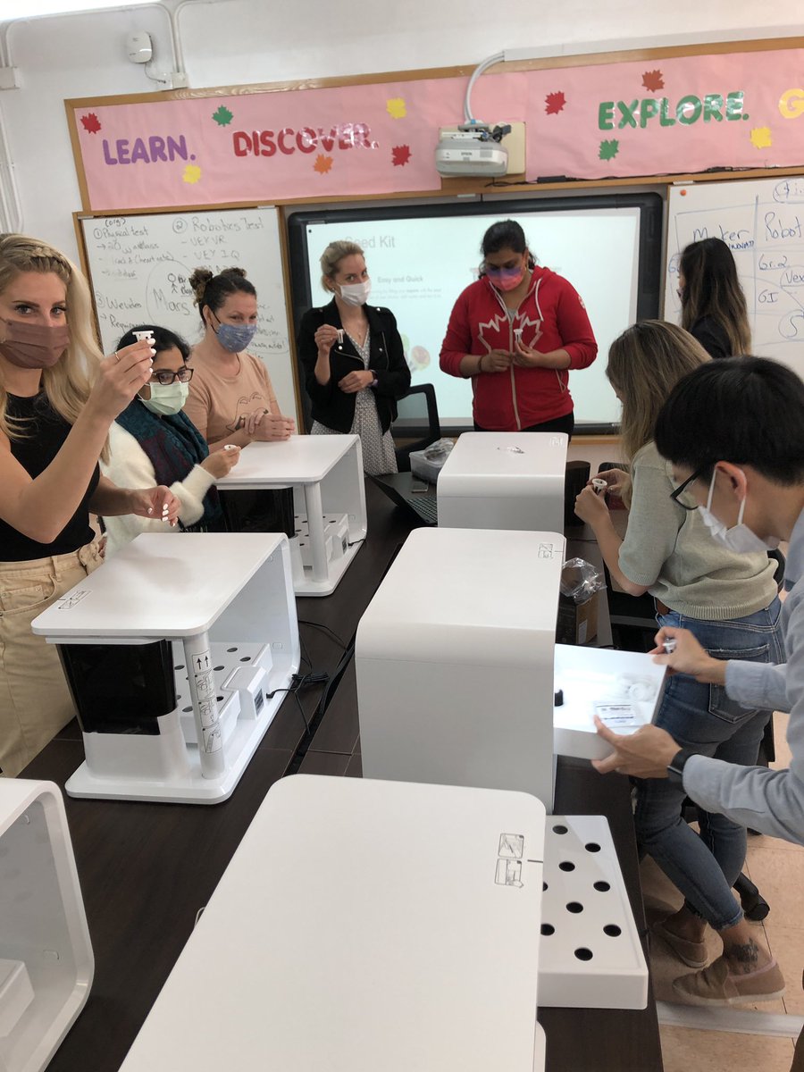 Having a blast learning about (and planting) our Aspara gardens with KeyLearning HK! #PDDSC21 <a href="/gabrielson_ms/">Pascale Gabrielson</a> @imbuetruth <a href="/MsVYung/">Ms Yung</a> @alyssatkelly <a href="/HendrickseEDU/">John Hendrickse</a> <a href="/DSC_EDU/">DSC</a>