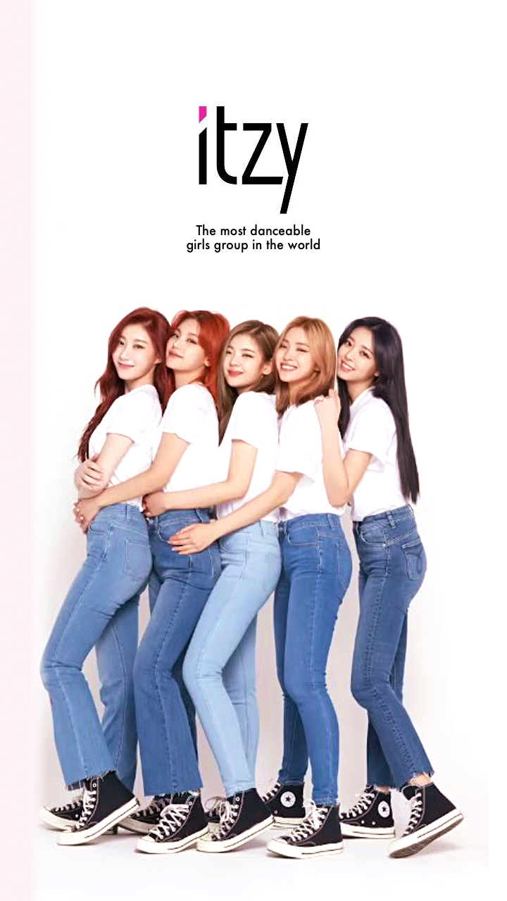 Nagu L Happy Luv Ive Itzy壁紙 Itzy S Wallpaper 俺得のためにitzyの スマホ用の壁紙作りました Midzyの方 そしてitzyに興味のある方よかったらどうぞ Itzy 벽지를 만들었습니다 자유롭게 사용하십시오 I Made A Itzy S Wallpaper Free To