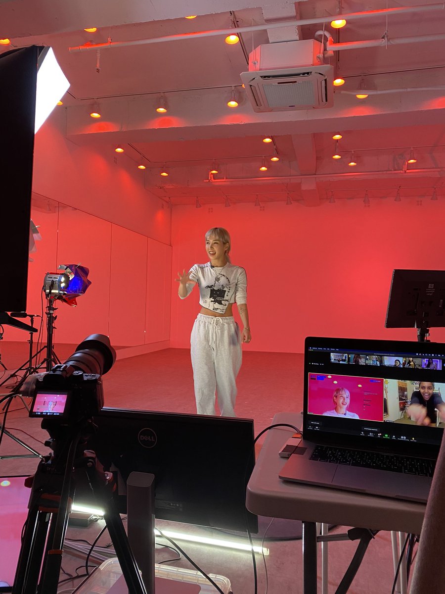 Thanks to everyone who just tuned in for our class with Rian! Hope you guys had fun 💕 (PS peep <a href="/Famous_Jae/">RealPerformer</a> behind the camera)