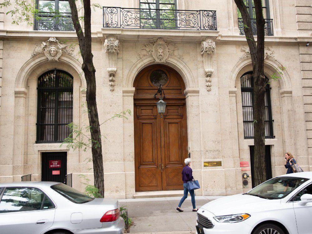 Jeffrey Epstein's New York mansion sells for US$50 million