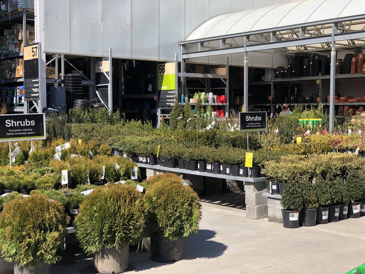 THD_MelTheFixer's tweet photo. Tell A Friend To Tell Another Friend, Then have them to tell their favorite Gardeners or Landscapers. That The Home Depot Is Ready For Them!!!! #DidSomeoneSay”Spring” #SpringReady #ComeGetSome @kmn293 @faraone_david @jwthd @valentine_wr @THDMelaniebb https://t.co/GdWvlszwsa