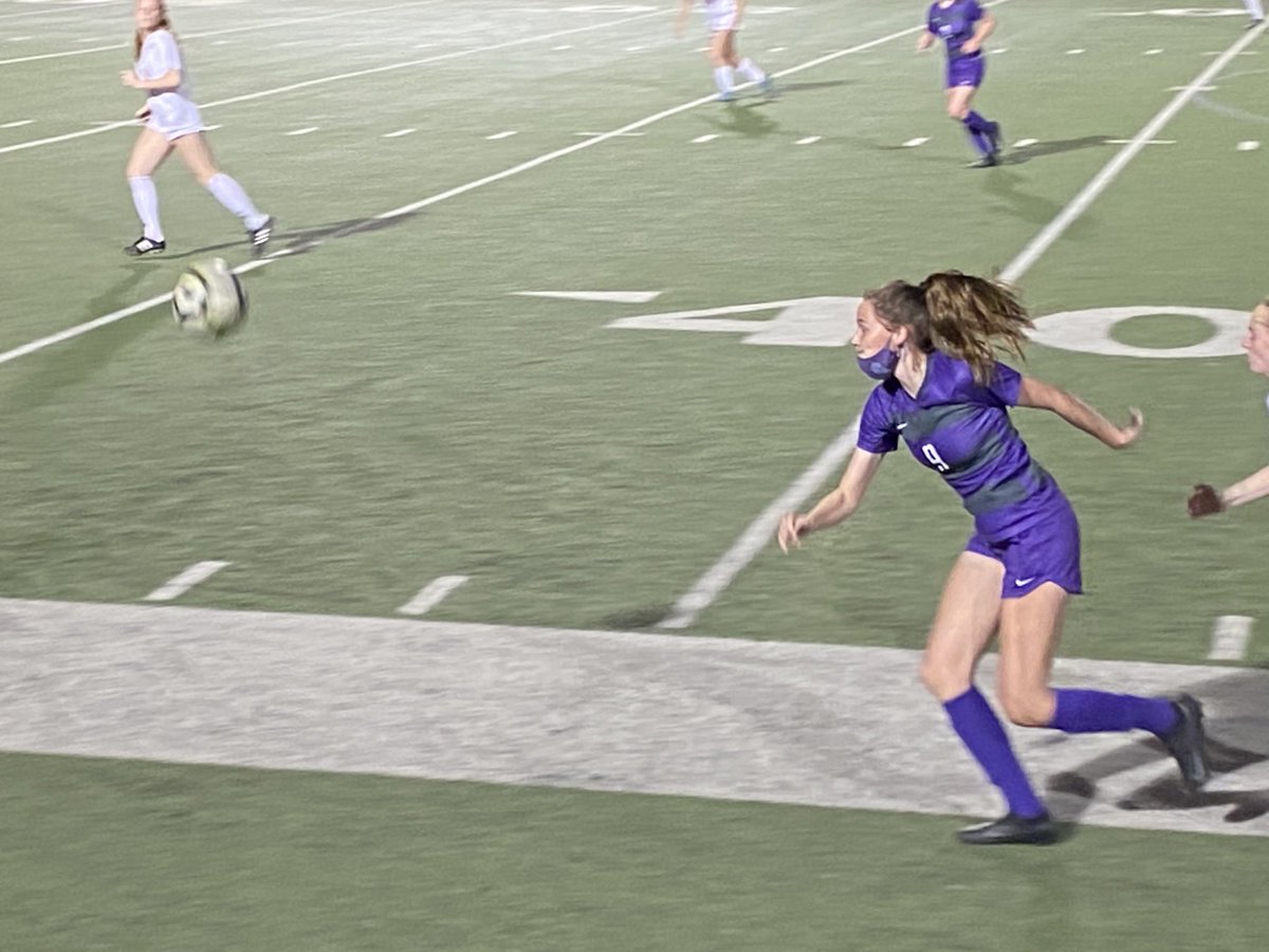 anne_halsey's tweet photo. Tough ⁦@SMLRSoccer⁩ defense tonight kept 18th ranked LT scoreless in the first half and held them to 3 in the second. So much improvement in this young team, in what has been a season of challenges. Looking forward to big things to come! #RattlerUp https://t.co/DTMJP3aMRZ