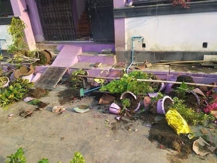 Last night, Shan Wine Ward, Mandalay was raided and houses and properties were destroyed by SAC’s Terrorists.
source-Mandalay News Journal 

#Mar12Coup 
#WhatsHappeningInMyanmar