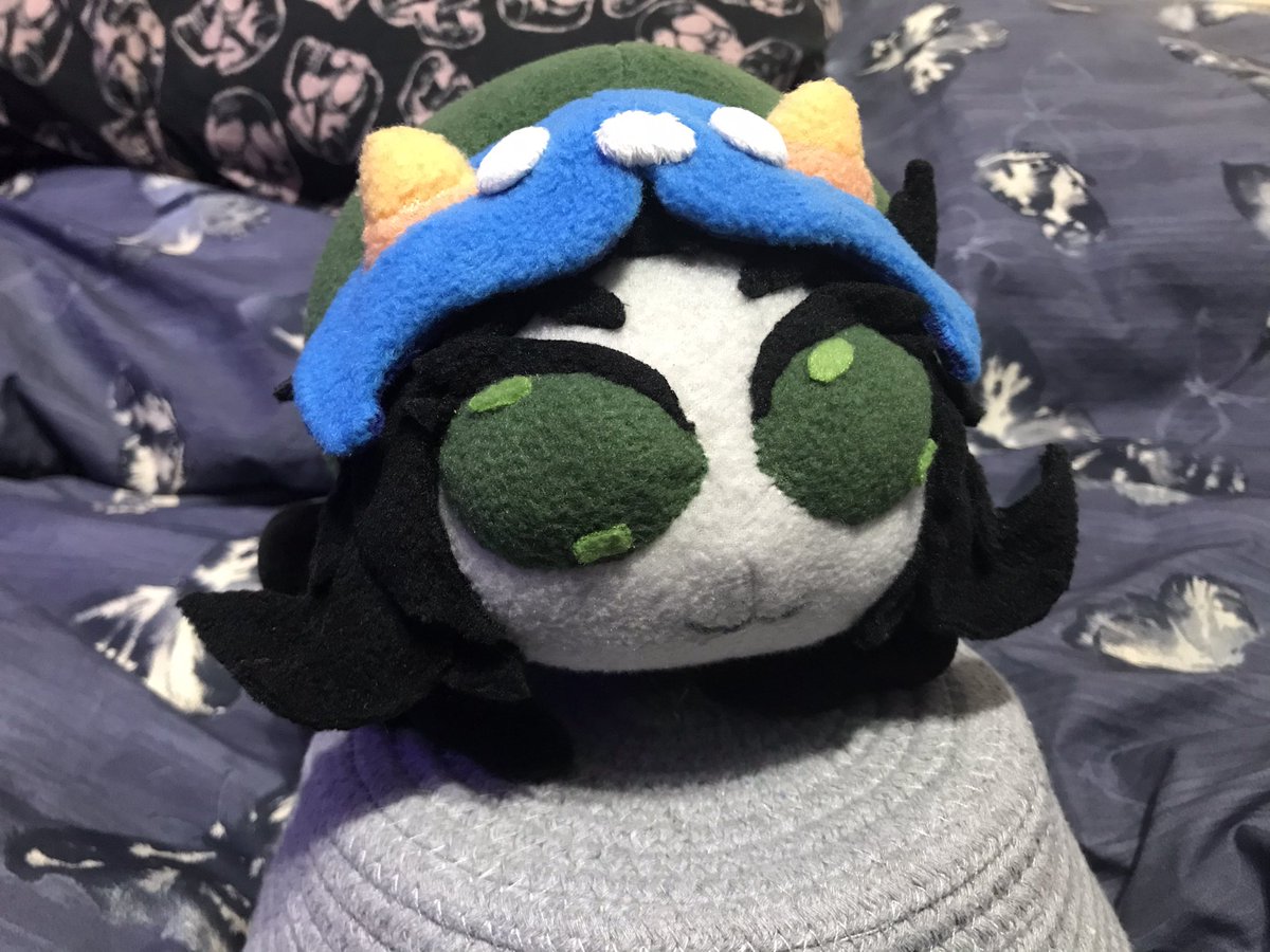 Sp00kyTeacup's tweet photo. Just finished a Nepeta grub commission and I think I���ve peaked.  I’m so happy with this dumb cat. 😔 https://t.co/oQYIqKyf1Y