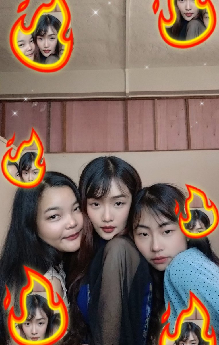 josesailo2210's tweet photo. With @Julene_annalies and @zels_sza 🖤🖤 https://t.co/KxZifhocCX