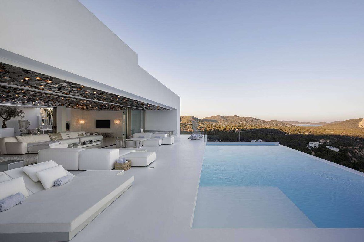 Ibiza Hills Residence by Metroarea

homeadore.com/2019/07/12/ibi…

#home #interiordesign #architecture #decor