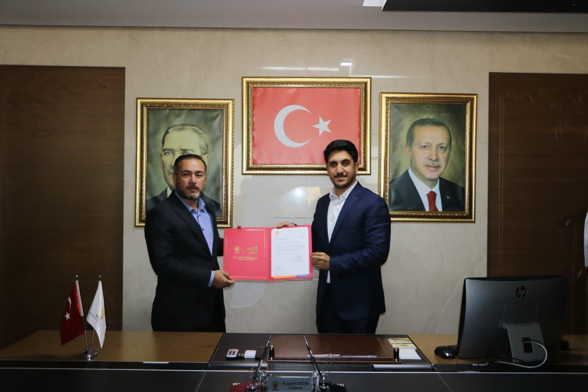 Sizi vekil adayı İken yakınen tanırdım inanıyorum ki o zaman ki mütevaziliğini ve saygını bitirmeden bu görevinden üstesinden geleceksin inşallah yönetim listeni de senin gibi kaliteli insanlardan oluşturursun allah mahçup etmesin temiz yürekli kardeşim 🤲
@MahsumMelikoglu