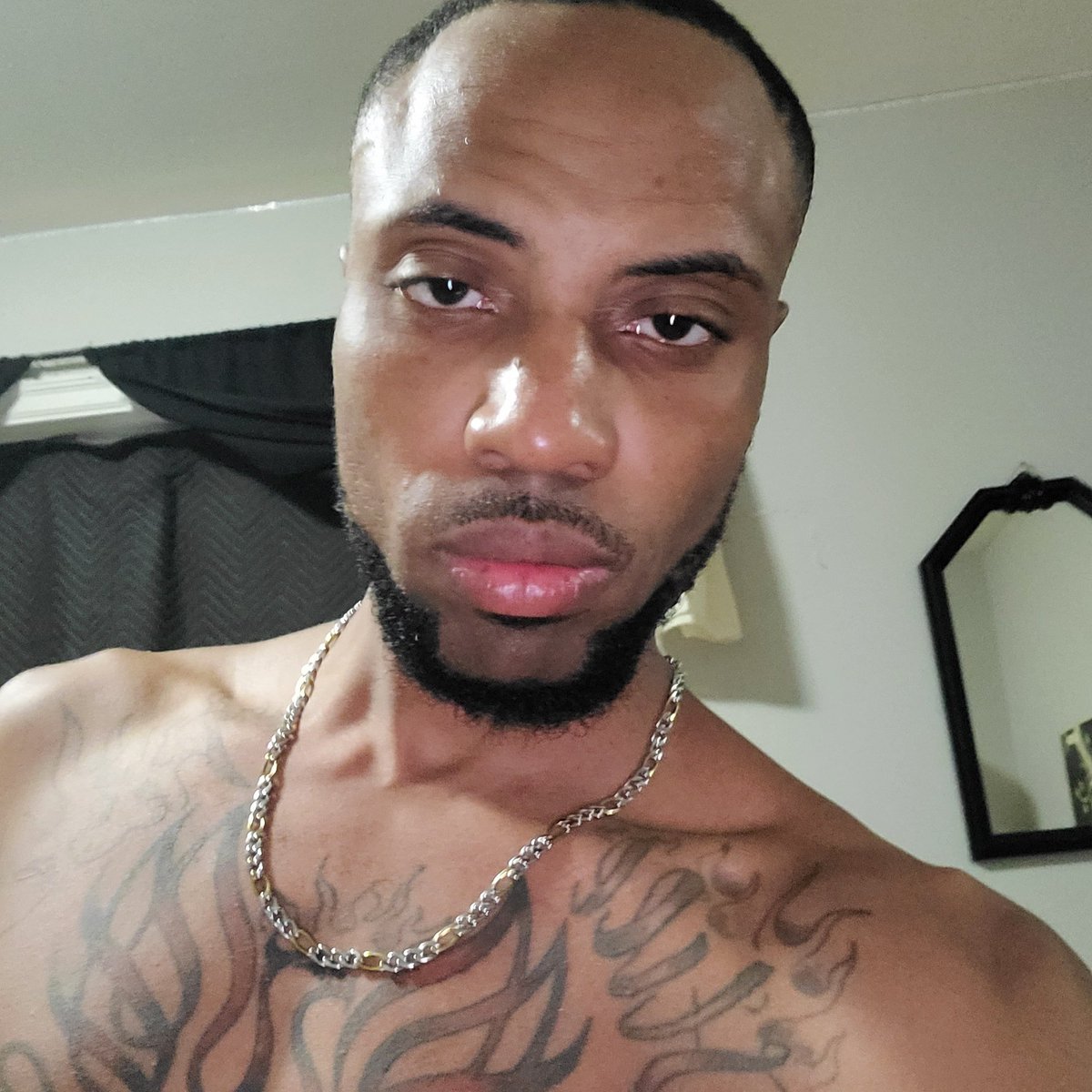 Prince_Redd7's tweet photo. Who trynna help put my ass to sleep?? https://t.co/N21v96tk5j