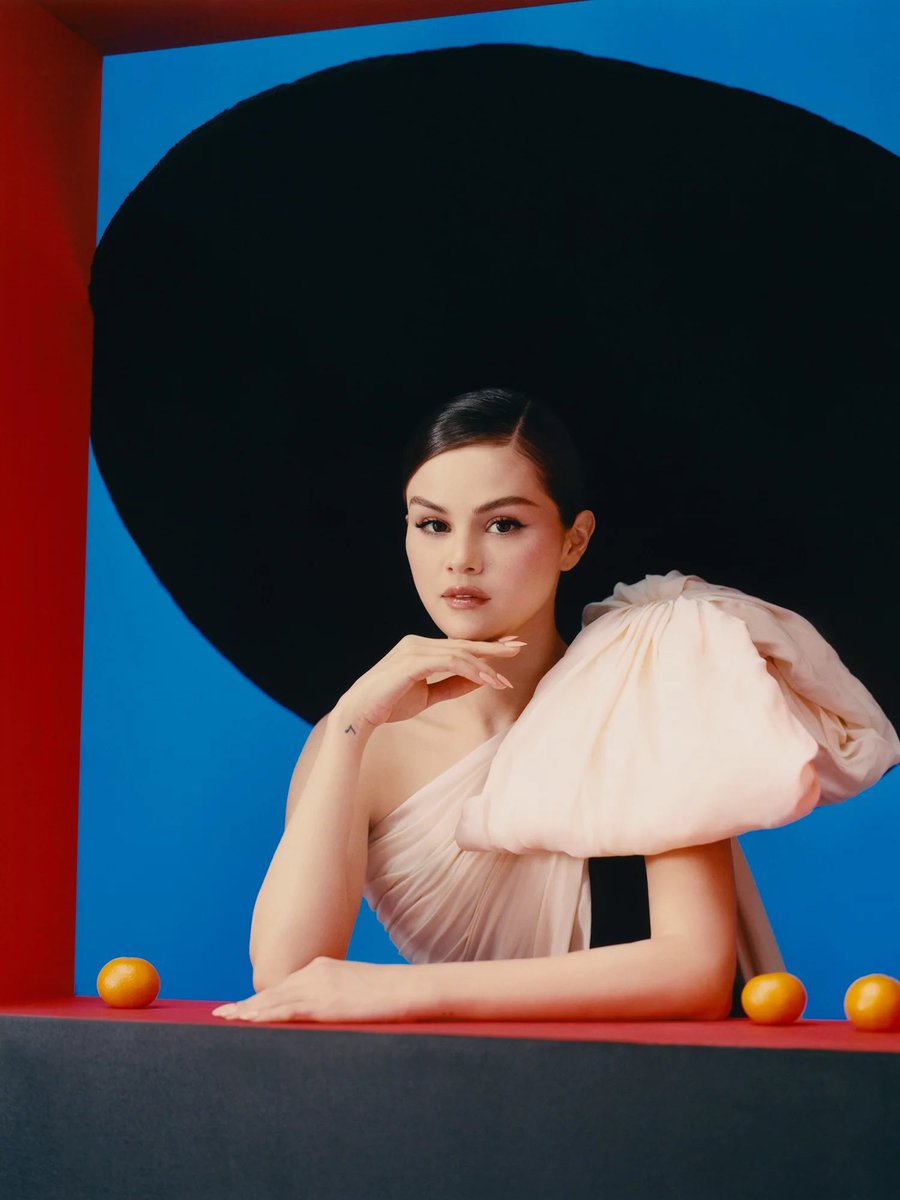 Selena Gomez para o #Revelacion!