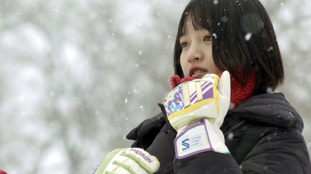 映画 女子高戦記 公式 ミニスキーでレースをする時はコスチュームにこだわっています 母譲りの90年代ゲレンデファッション 結局ellesseが人気 ミニスキーのルール ミニスキー通学 北海道あるある ミニスキー 女子高戦記