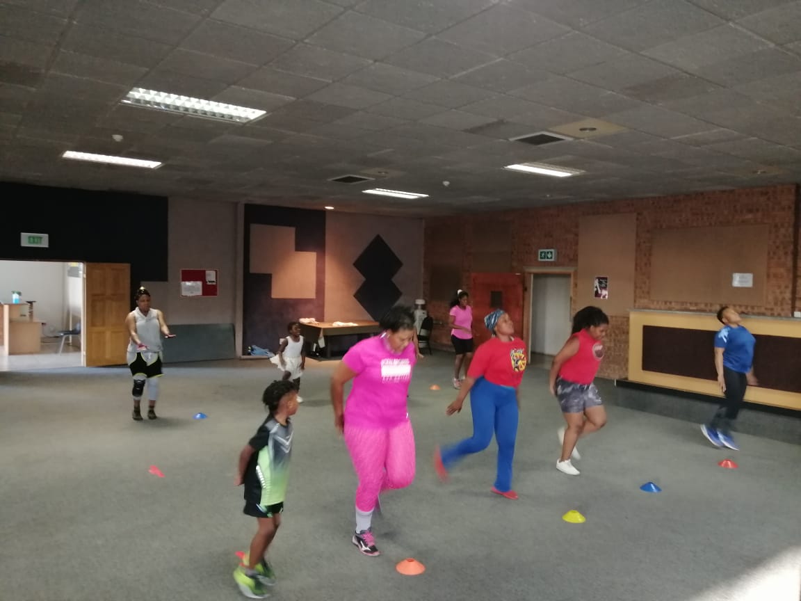 BirchleighFitn1's tweet photo. Can you tell how happy our clients are? Our servives don't only focus on healthy bodies, but on happy personalities as well. When are you joining us??

#gymlife #gymfanatics #happyclients 💪💪💪💪 https://t.co/Pjm1O5XaLN