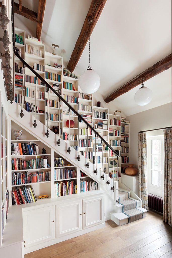 itgirlonfilm's tweet photo. bookshelves make me so happy https://t.co/0Ubw9fQbPc