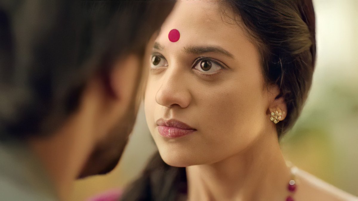 Butterflyiesky's tweet photo. #NamakIsskka #YuHani 😍 
#ShrutiSharma #kahani #ChamCham #colorstv https://t.co/WCA44oJsP0
