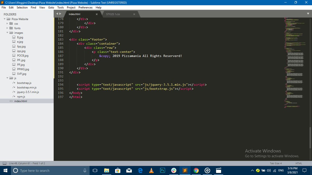 3XS0's tweet image. Bootstrap made my footer simple.
#codetrainChallenge and #100DaysofCode. Day36