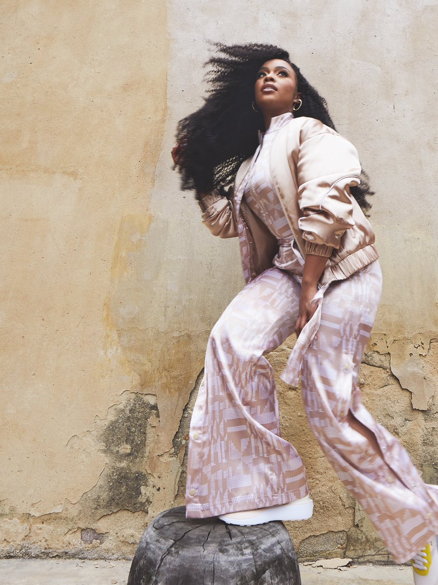 NomzamoMbatha's tweet photo. An ode to all those who DARE. Introducing the PUMA x Nomzamo SHANDU Collection ... now available at all @PUMASouthAfrica stores, leading sports retailers and ONLINE... thank you everyone for riding with me and believing in my pursuit. #PUMAxNomzamo #SheMovesUs #PutYourNameOnIt https://t.co/N3nnGuz0ga