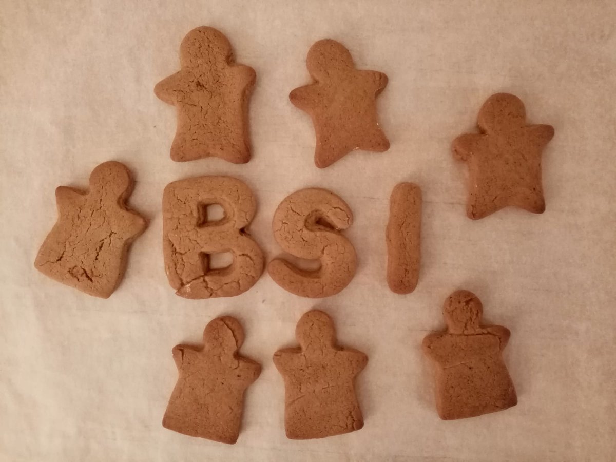 Durham_BSI's tweet photo. Who could forget the great BSI #bakeoff! Here are some of the showstoppers the #ECR created (and later devoured!)
Why note try some #ScienceBaking yourselves?
#SciComm #SciArt #EdibleScience https://t.co/jiA4qgv8J0