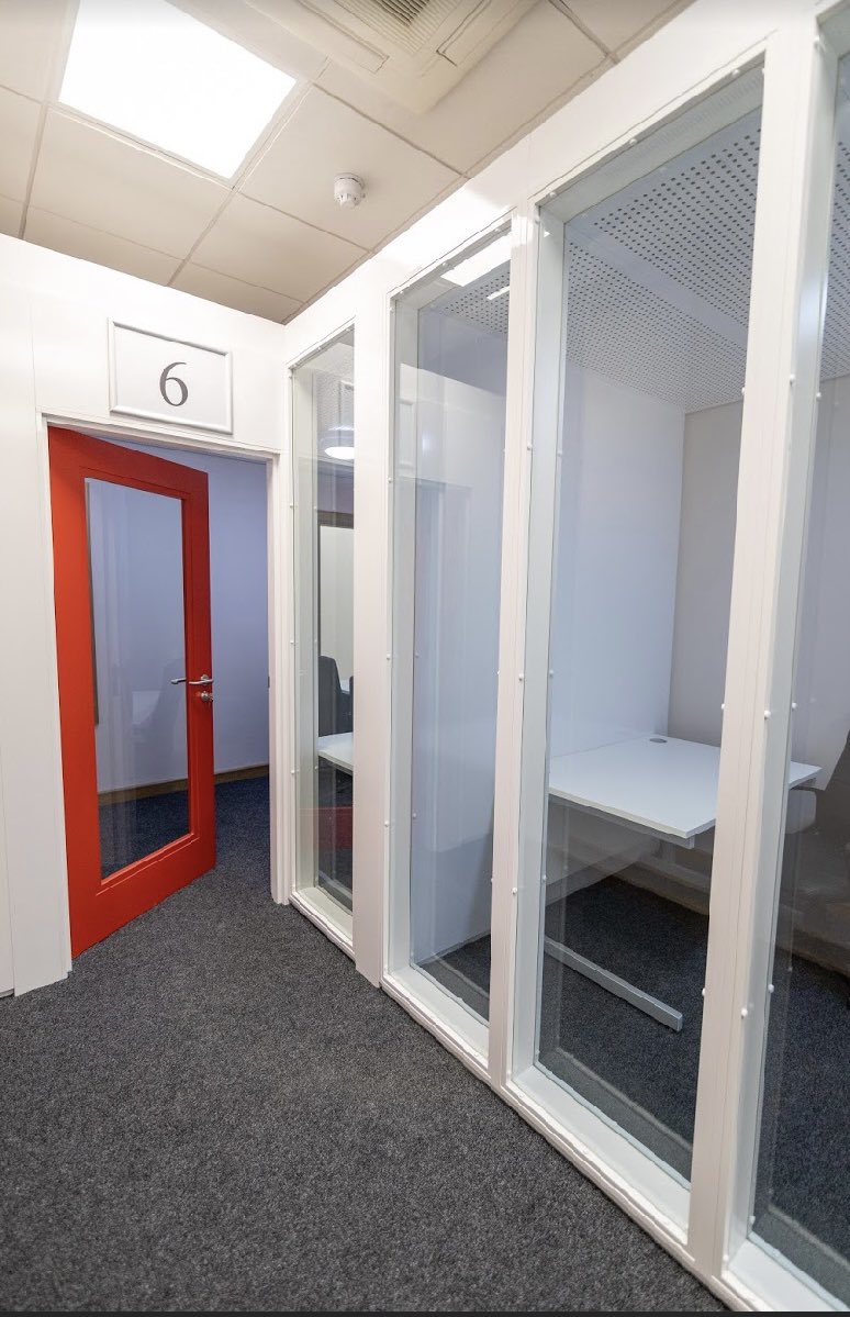 85Vision's tweet photo. Cubicle hire at Hub17 in The Portlaoise Plaza on https://t.co/p40UTp3BHw #remoteworking #flexiwork #coworking #business #office #laois #startup #student https://t.co/paFUcIL8yI