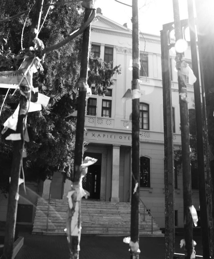 ttprojectgr's tweet photo. "Είδα τα καλύτερα μυαλά της γενιάς μου χαλασμένα από την τρέλα,
λιμασμένα υστερικά γυμνά."
      (Howl, Allen Ginsberg)
📌Editorial #5 : Written by Dora Psoma for TTP.
https://t.co/IgbaGAhKQU https://t.co/3ntfLb8p8T