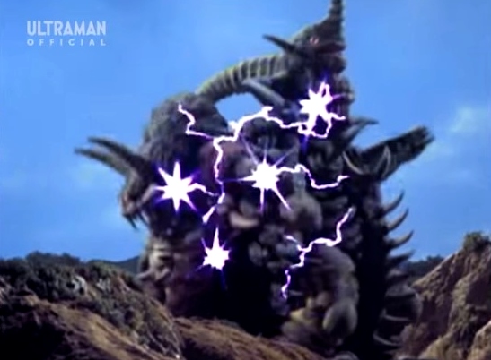 ウルトラマン80、第49話より合体怪獣プラズマ＆マイナズマ。 プラズマ