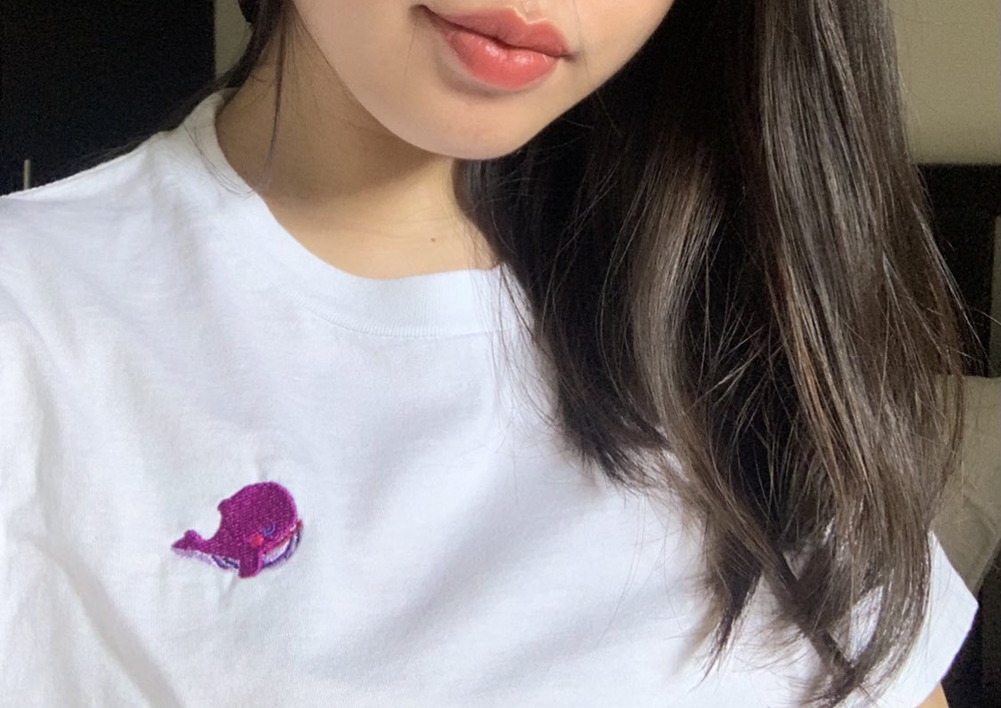 yoonminglez's tweet photo. Got my white Kore Shirt. Black Kore shirt, I got my eyes on u! gonna order u next 😋 love how cute whalien is 🥺💓
@annyeongmimaph 

#KoreCollection
#MimaCollection https://t.co/FciRlHW6BD