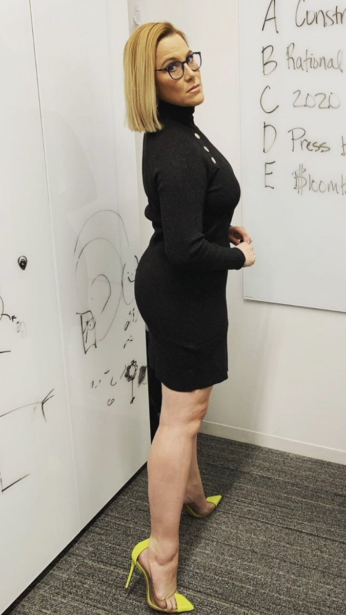 Slideshow se cupp legs.