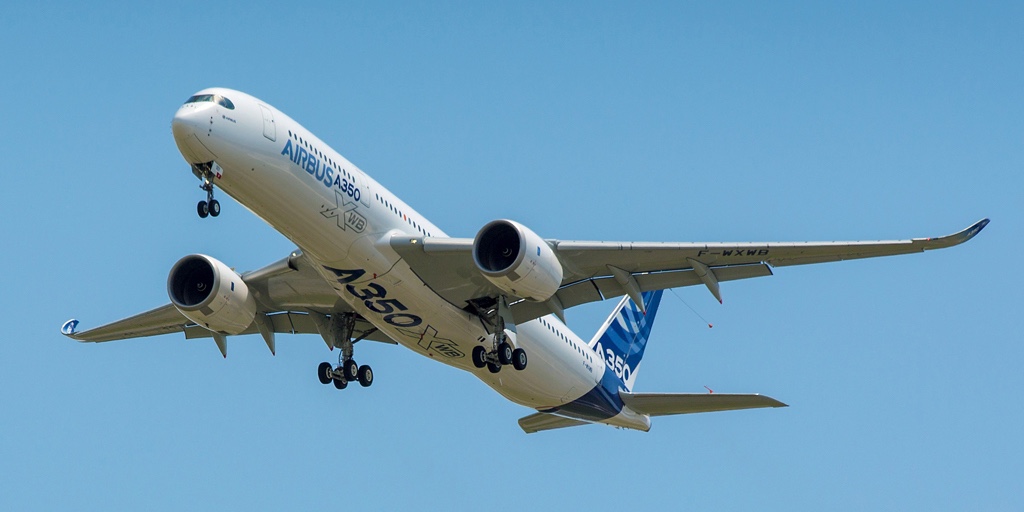 RollsRoyce's tweet photo. Yesterday we were delighted to announce that we have reached an agreement with @Airbus to extend the Trent XWB-84’s current exclusive position as the only engine for the A350-900 by five years, until 2030. #PowerOfTrent #TrentXWB #avgeek #ReadyToFly https://t.co/mbWxg5rt72 https://t.co/z9DUhMA5ZE