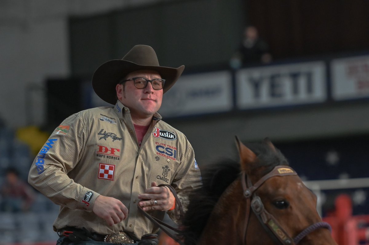 RopesLonestar's tweet photo. Riding straight into the weekend! 🐴Whoop whoop we made it to Friday y’all that means its time again to hit the pavement and head to the next one! Where are you roping this weekend?? https://t.co/GUKSZFvleD