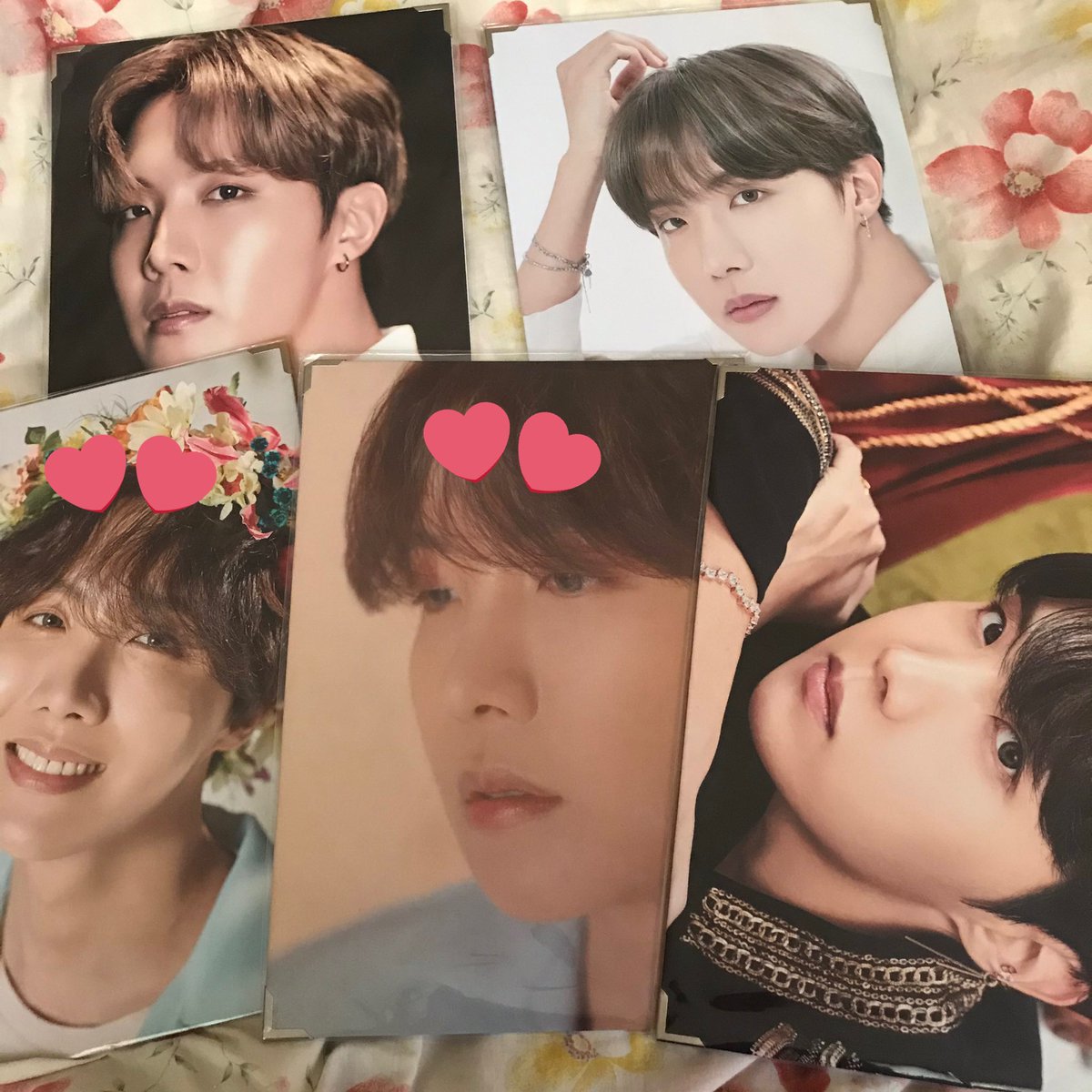 SOPE___9394's tweet photo. @jhope_0218061 リプ失礼致します🙇🏽‍♂️印をつけた2枚買取させていただきたいのですが、おいくらほどでしょうか？ https://t.co/0zZIf6uVXi