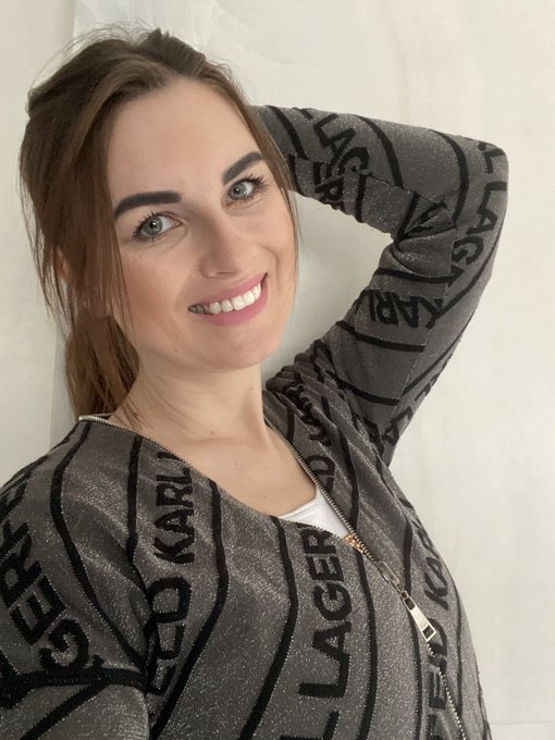 Would you like to chat with my on my onlyfans? 😉 https://t.co/5CTwGvvT5n