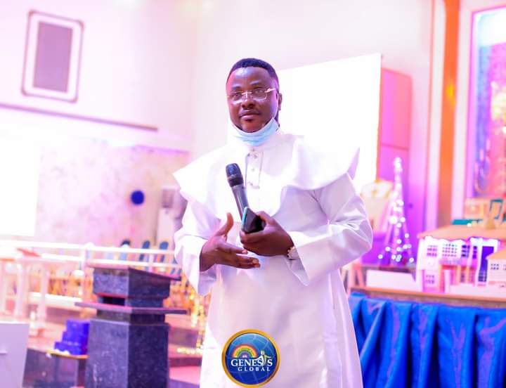 Prophetisraelo2's tweet photo. #MARCH10 #HIGHLIGHTS
KASNATY (BROADCASTER) & DR SMILE (COMEDIAN) IN THE STYLE OF PROFESSIONALISM, ANCORED THE GLORIOUS BIRTHDAY EVENT OF OUR FATHER IN THE LORD - PROPHET ISRAEL OLADELE OGUNDIPE.
#MARCH10 #CELEBRATION #INTACTJOY #CCCGENESISGLOBAL #ISRAELOLADELEOFFICIAL https://t.co/F1s1eRHsuG