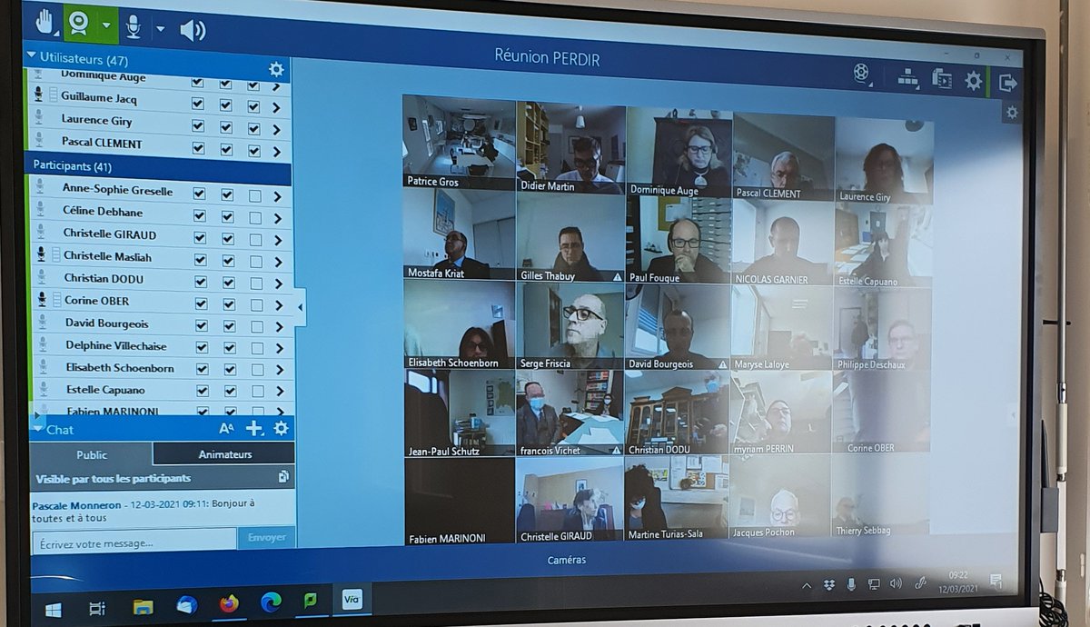 #Direct #Bac2021 - Réunion des proviseurs #Drome #Ardèche - Epreuve du #GrandOral : permettre aux élèves de travailler une compétence indispensable à leur réussite education.gouv.fr/baccalaureat-2… 
<a href="/HeleneInsel/">Hélène Insel</a>