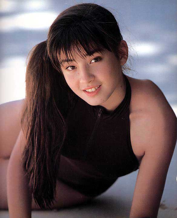 宮沢りえ さんの10代の若い頃の写真集