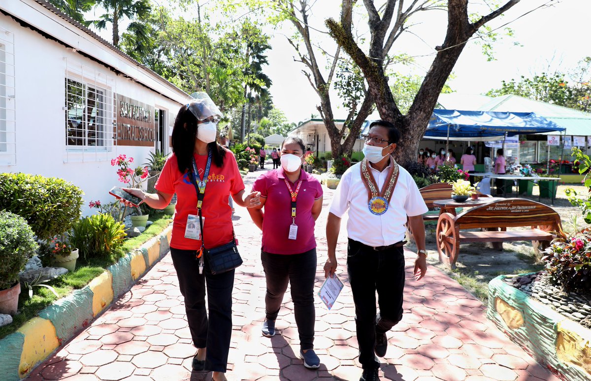 DepEd on Twitter "Kinausap ng grupo ang mga dentista at nars na siyang