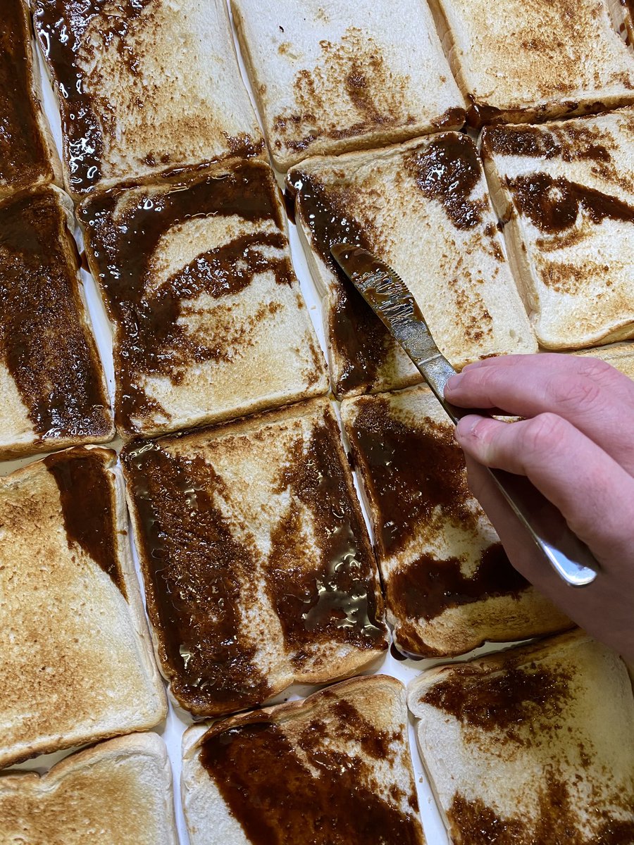 NathanWyburnArt's tweet image. Love him or hate him.

@piersmorgan - @marmite man. 🍞 

Copyrighted images.