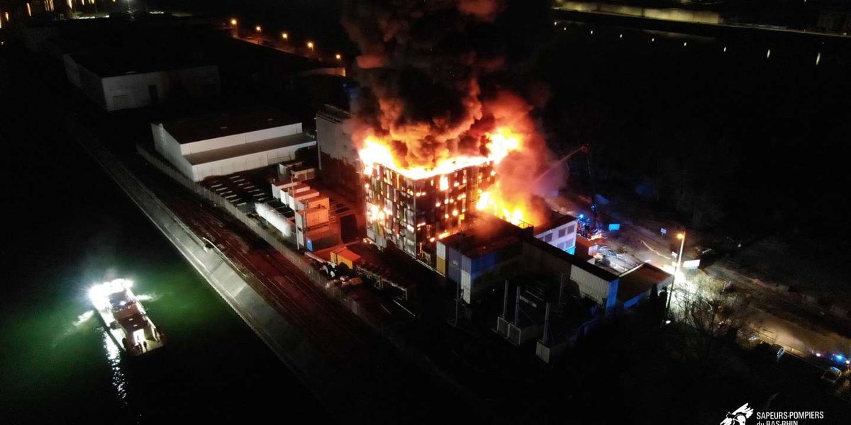 Hier le PDG du groupe Octave Klaba, a pris la parole sur Twitter : journaldunet.com/web-tech/cloud… Les serveurs hébergeant notre application et notre site Watchelp sont dans le datacenter SBG3, que les pompiers ont pu protéger. Ils seront rebranchés la semaine du 22 mars.