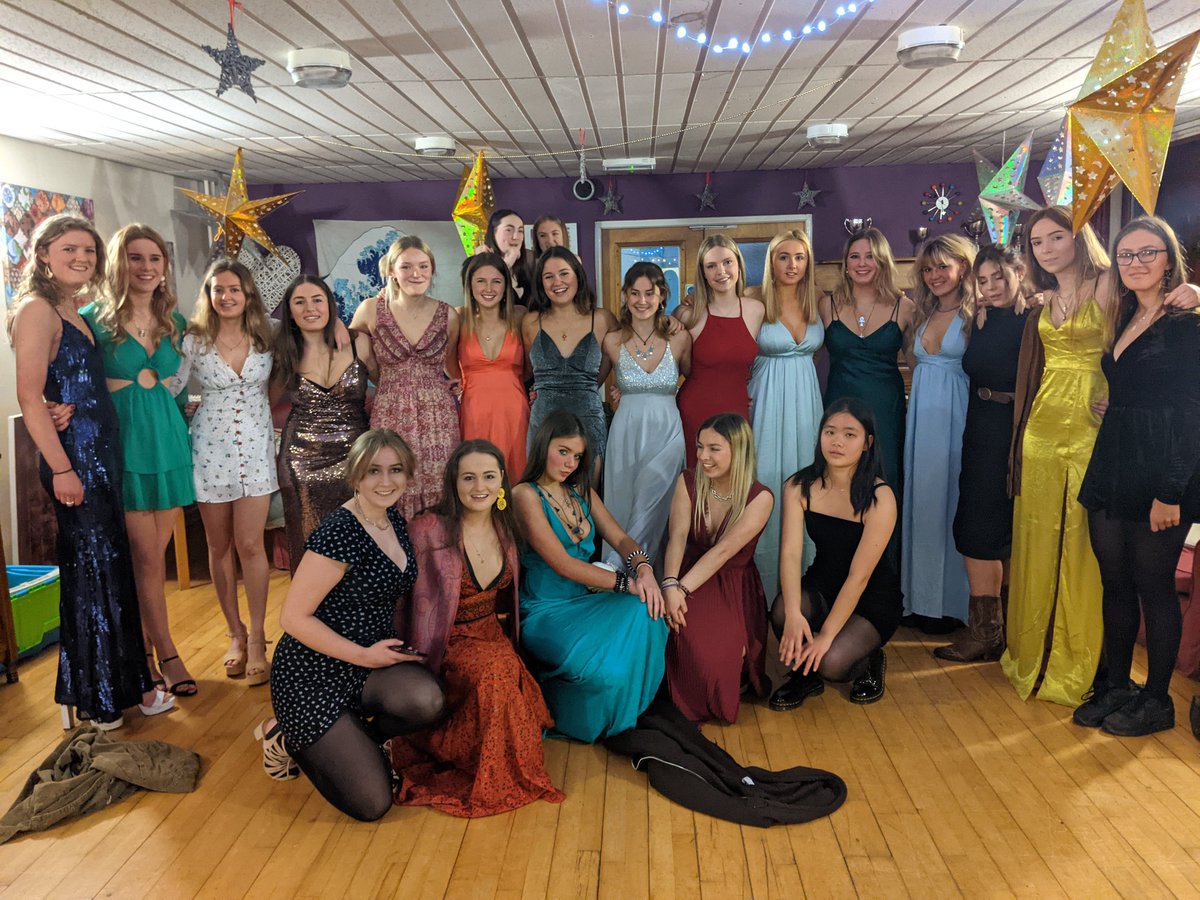 LothianColl's tweet photo. Great to see the U6 girls for a joint Congers today! We also chatted about #challenge175, and using it as a great opportunity to both get outside and do something great for other young people #collathome https://t.co/HupfsIy5xX