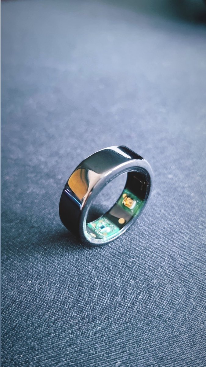 CorentinKerman's tweet image. 1st day and night with @ouraring, really impressed about the data collected by such a small ring !