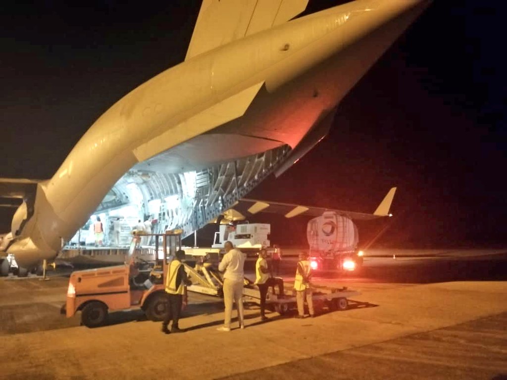 Revista_REG's tweet photo. #Qatar, cuarto país en responder solidariamente al llamamiento de ayuda de #GuineaEcuatorial tras #España, #Israel y #EEUU. 4 cargueros de material diverso, incluido un hospital de 1000 camas y más de 100 profesionales de la sanidad militar.
#TodosSomosBata #ExplosionesBata https://t.co/1g68vb75wB