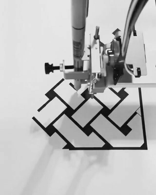 generativehut's tweet photo. #plottertwitter Artist • @eclipse_generative_art 

210310//

A few more plots as promised. All three were plotted using pigma microns on the AxiDraw.

#processing #generativeart #algorithmicart #art #geometry #geometricart #creativecoding #creativecode #creativecodeart #axid… https://t.co/6wzlMAVM10