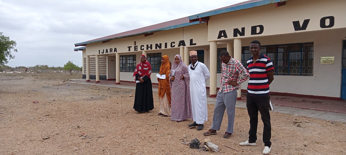 Maryamhussein_'s tweet photo. Today,with my team we had fruitful discussion with Ijara DCC Issack Keter on strategizing effort to promote enrollment, retention and Transition of girls in schools.We later visited Ijara TVET where 27 girls under LMS project are anticipated to transit and  take various courses. https://t.co/U39s8hz0v5