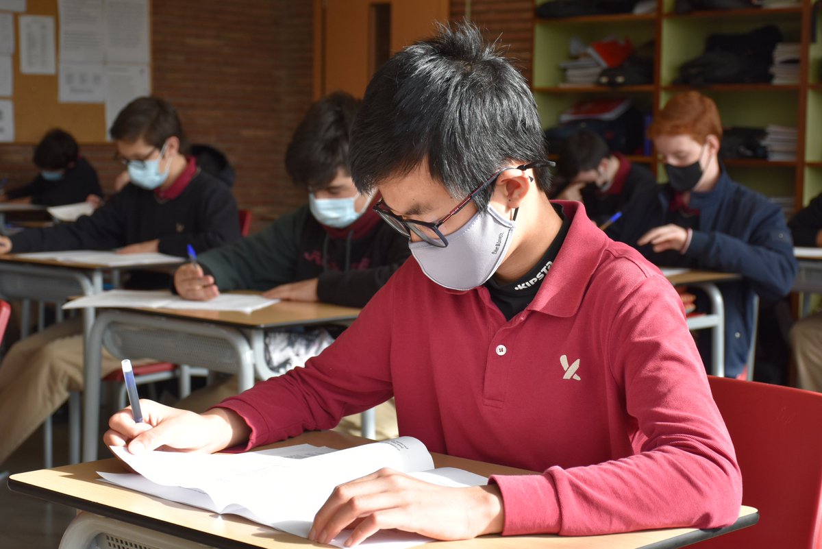 xaloc_edu's tweet photo. Des d'ahir a primera hora del matí fins al proper dimecres dia 17, els alumnes de 1r, 2n i 3r ESO realitzaran els exàmens trimestrals. L'esforç final per acabar el trimestre de la millor manera.
Ànims i molta sort a tots, nois!🙇♂️📑🔝
#Exàmens #Trimestrals #Educació #Xaloc https://t.co/JSJ3DolSQE