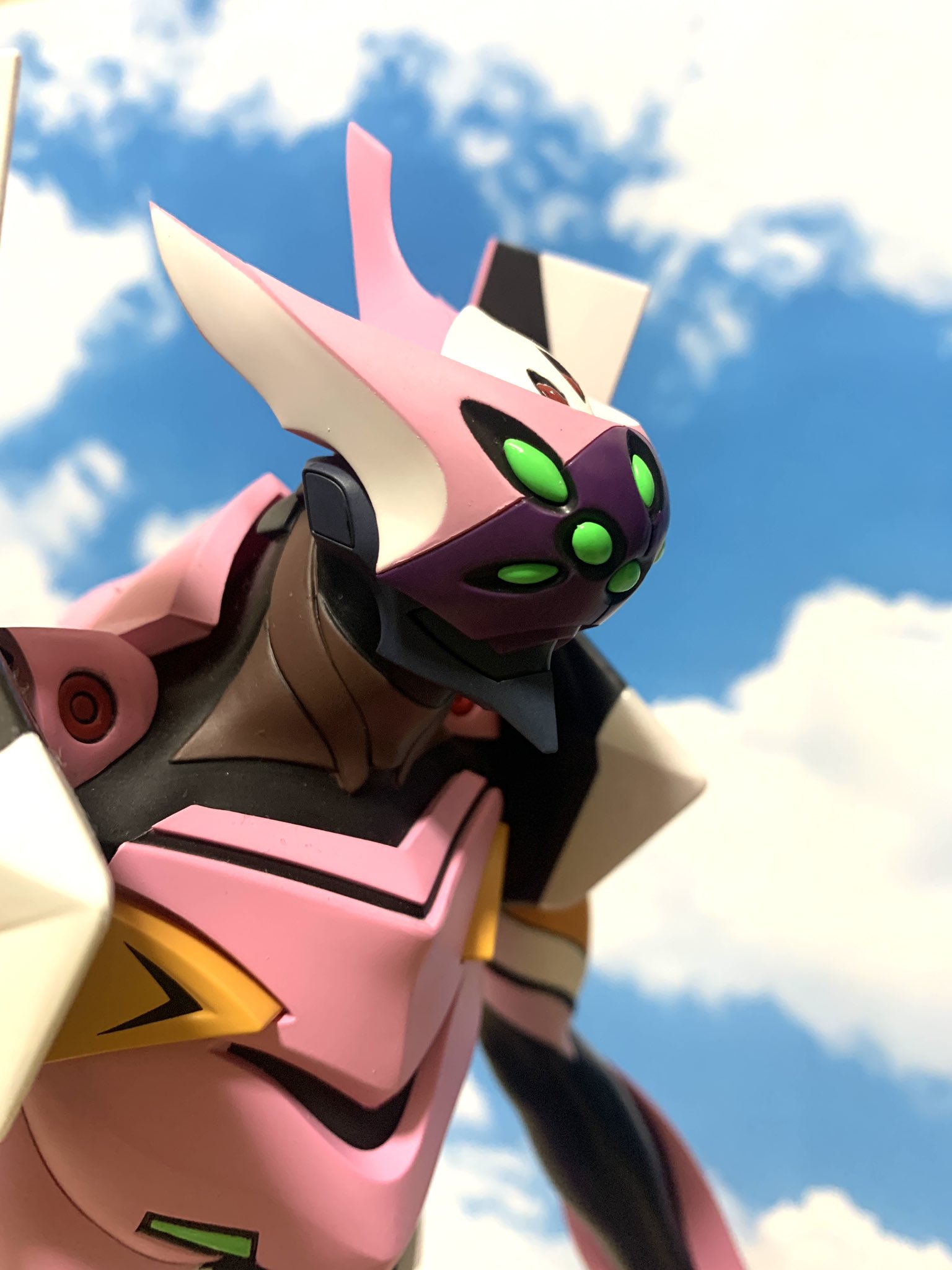 Twitter 上的 タマチャロウ エヴァ8号機は横顔が素敵 パイロットも素敵 お役目ご苦労様 最後のエヴァンゲリオン T Co Zrind08q7e Twitter